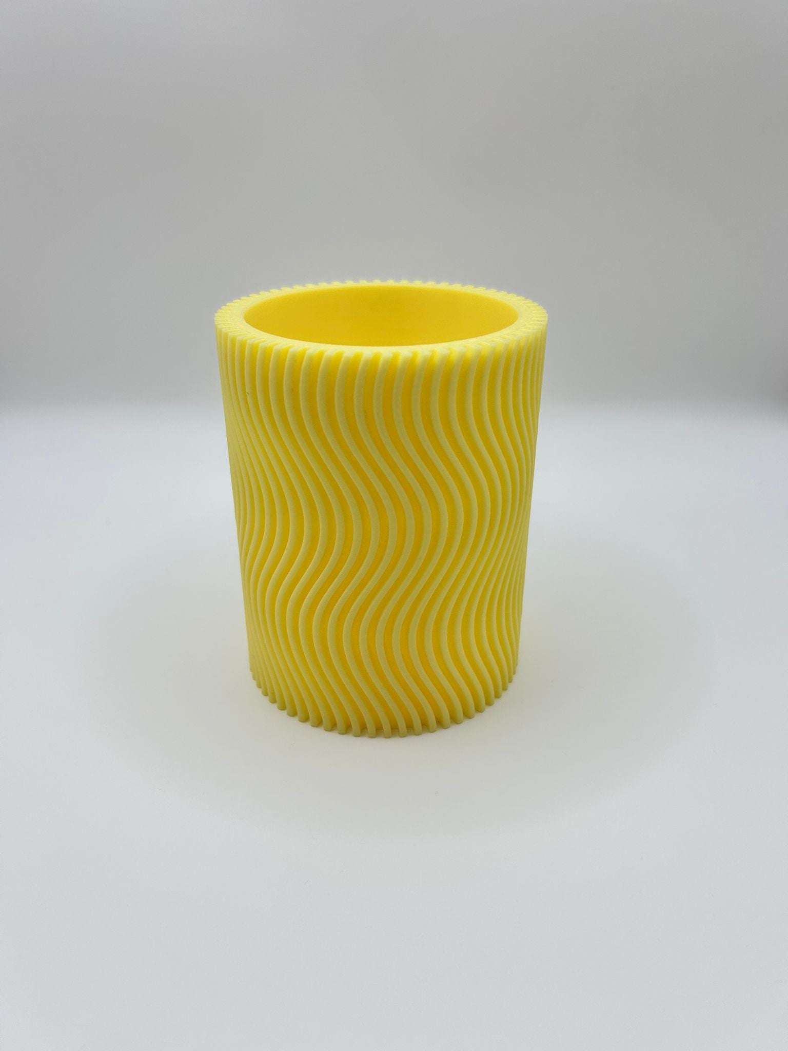 3D Printed Pencil Holder – Unique Wavy Design Desk Organizer Storage Cup